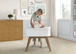 Aero Smart Auto Glide Bassinet with Cry Detection & Bluetooth Wireless Technology