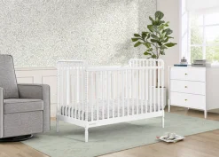 Lily 4-in-1 Convertible Crib